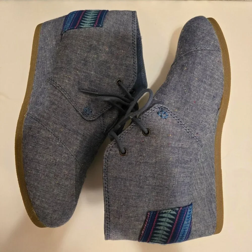 Toms step out